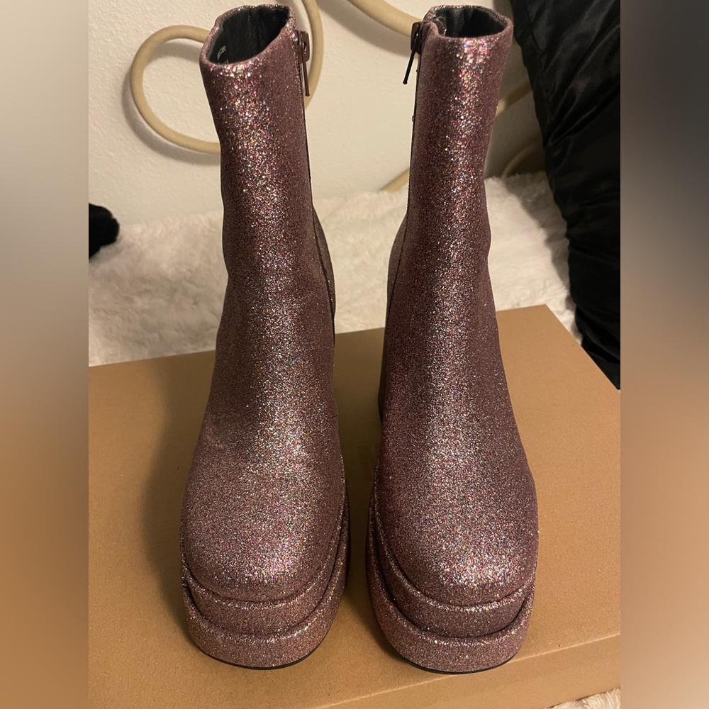 Steve Madden Platform Boots